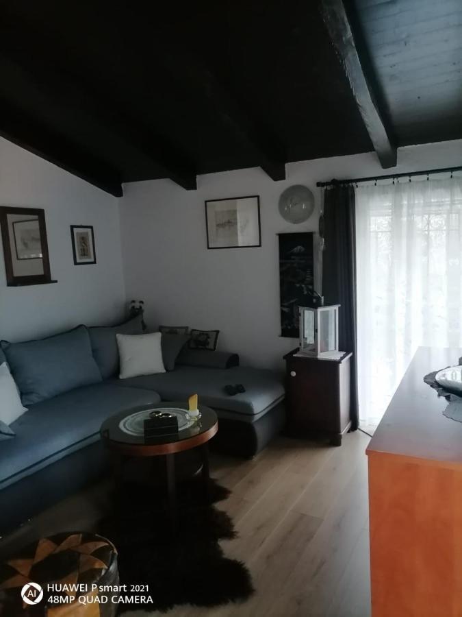 Villa Kalista à Jurdani Extérieur photo